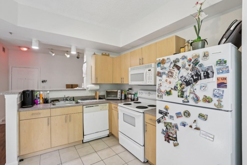 533 NE 3rd Avenue, Unit 321, Fort Lauderdale, FL 33301 Photo