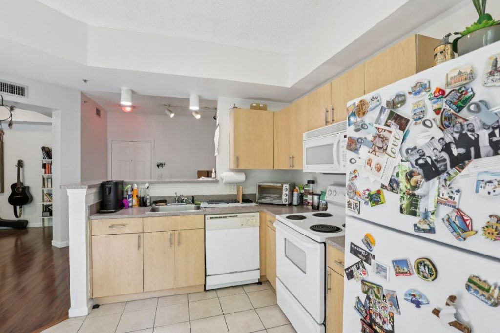 533 NE 3rd Avenue, Unit 321, Fort Lauderdale, FL 33301 Photo