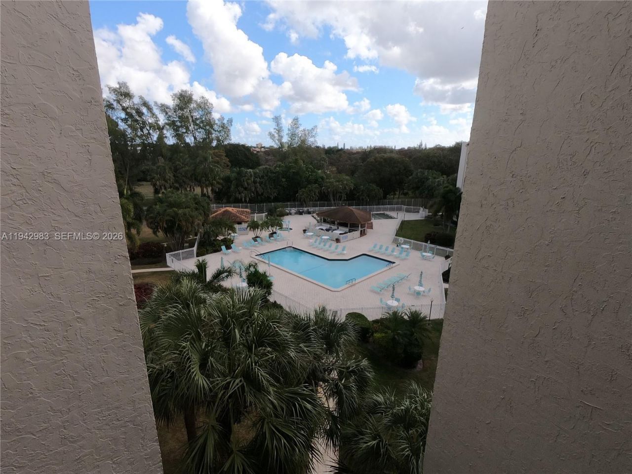 3930 Inverrary Blvd, Unit 604-D, Lauderhill, FL 33319 Photo