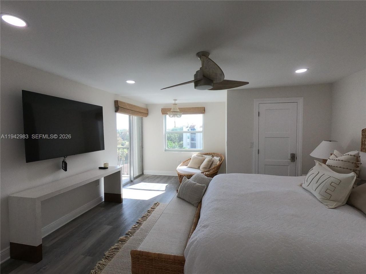 3930 Inverrary Blvd, Unit 604-D, Lauderhill, FL 33319 Photo