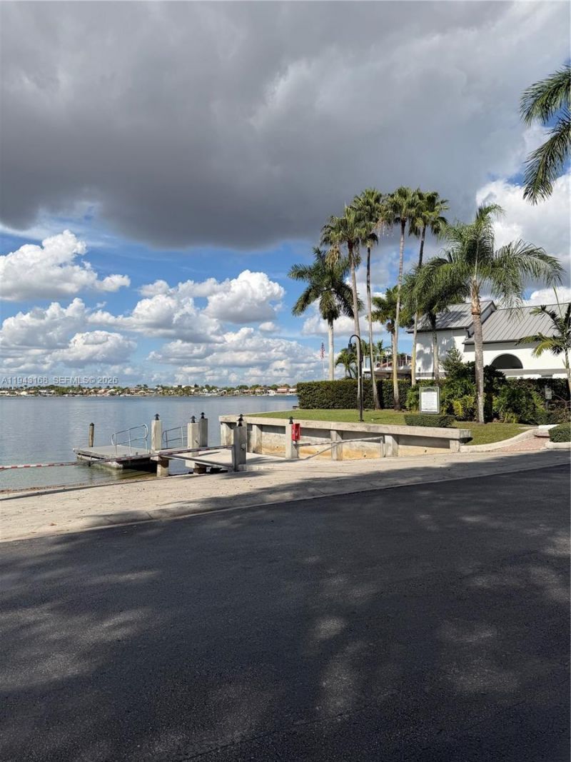 14640 SW 132nd Ct, Miami, FL 33186 Photo