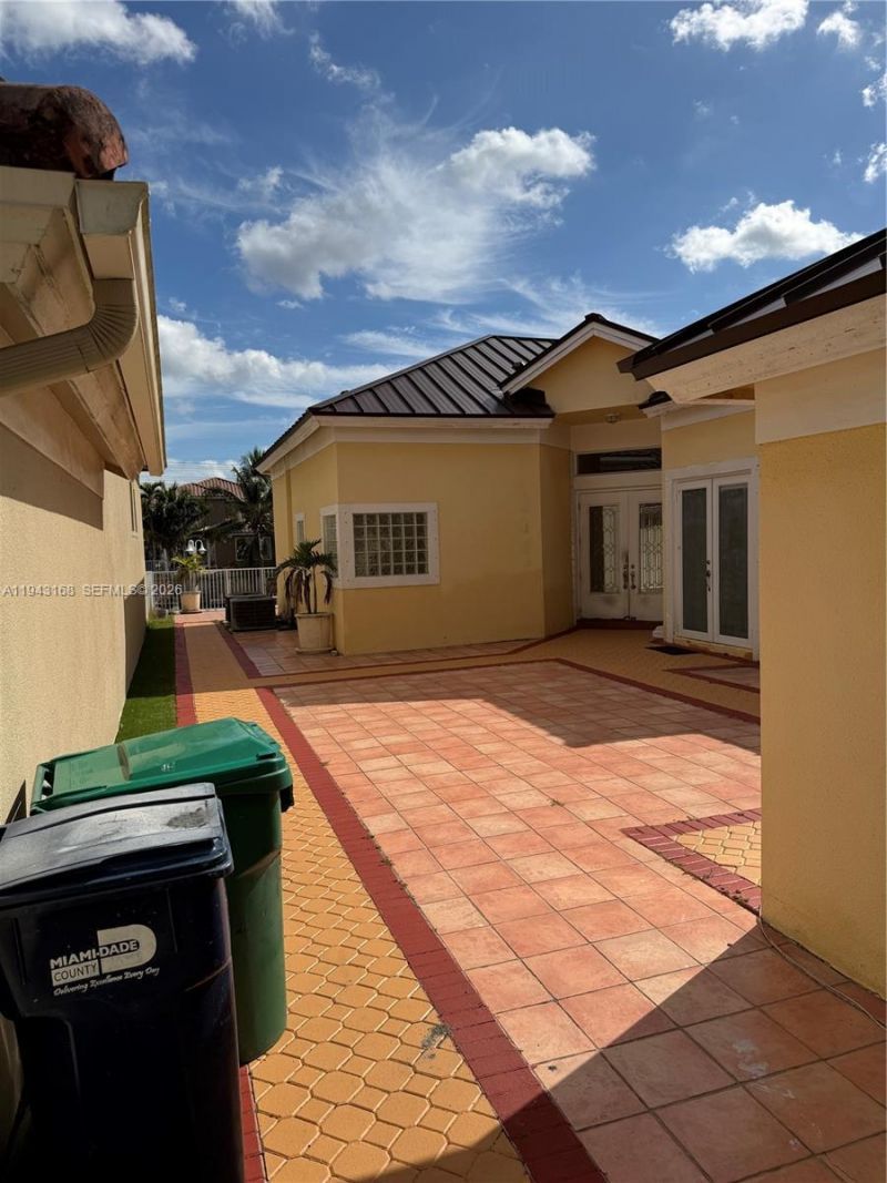 14640 SW 132nd Ct, Miami, FL 33186 Photo