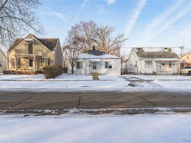 4524 Fleming Street, Dearborn Heights, MI 48125