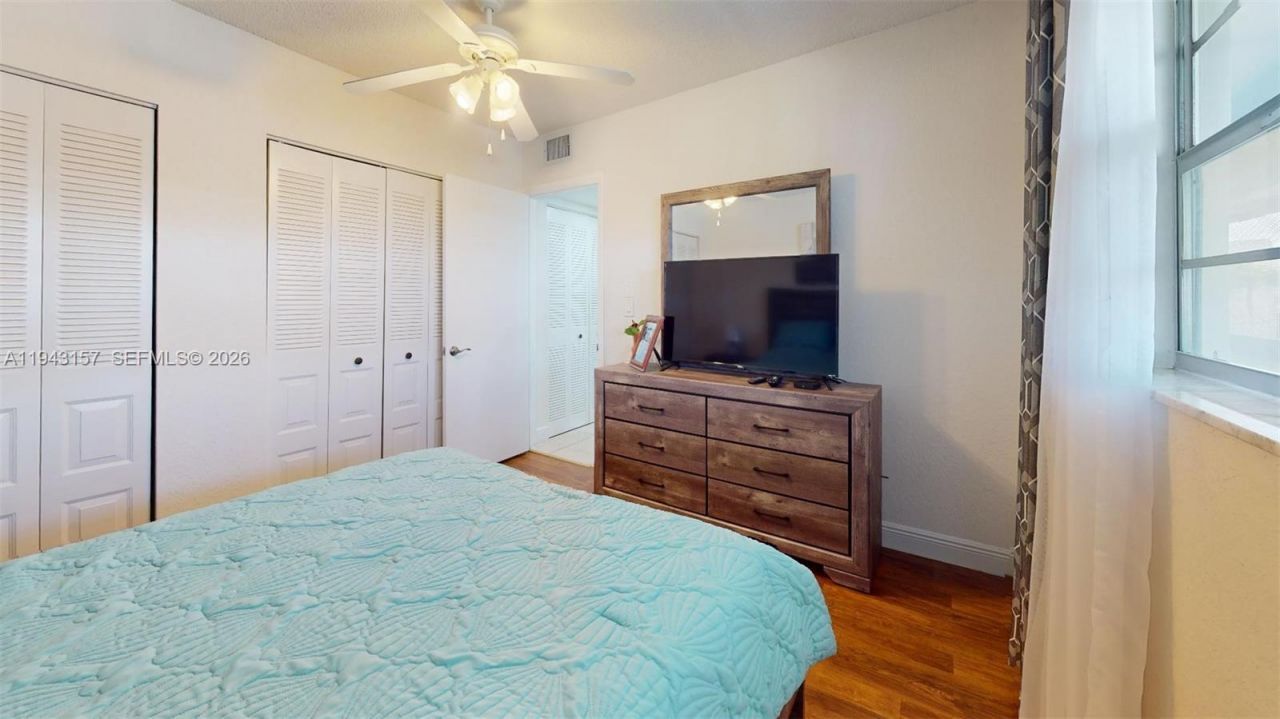 7877 Golf Cir Dr, Unit 304, Margate, FL 33063 Photo