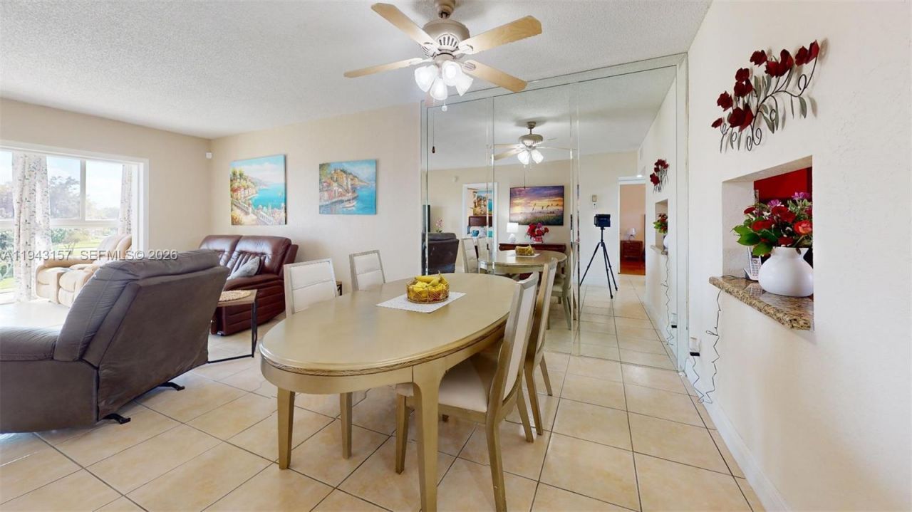 7877 Golf Cir Dr, Unit 304, Margate, FL 33063 Photo