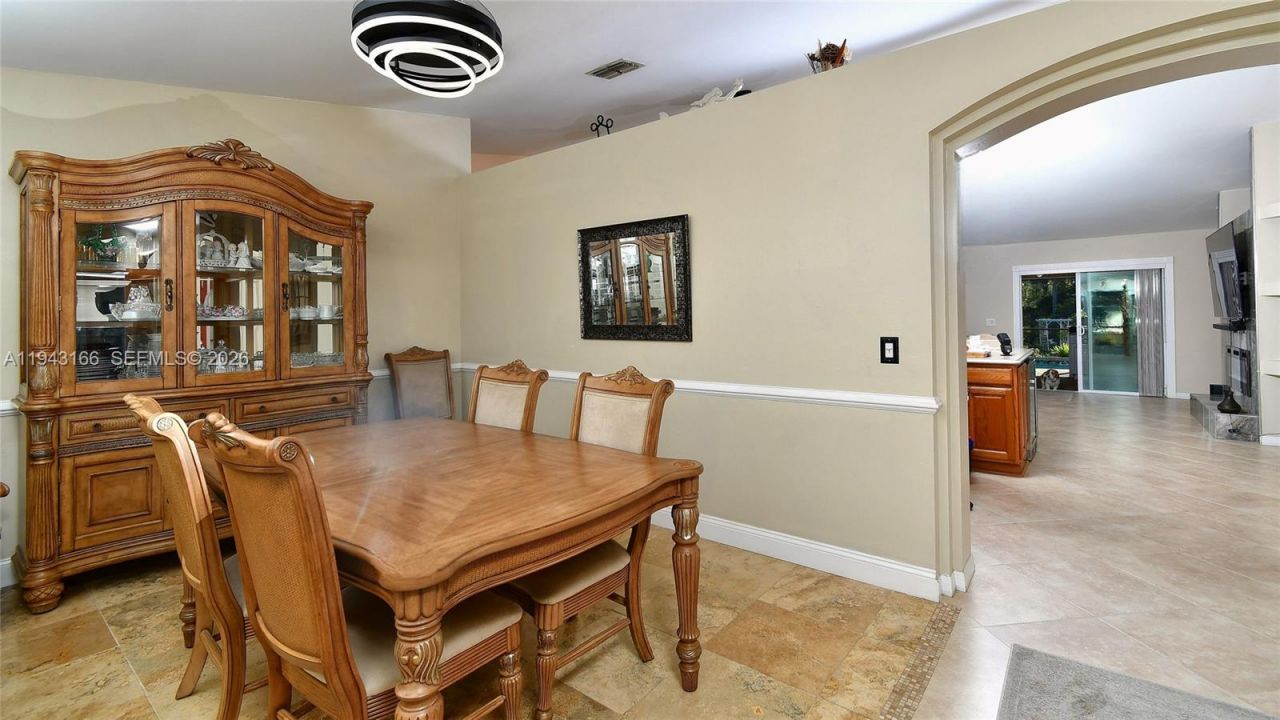 1004 Palmetto Ave, Lehigh Acres, FL 33972 Photo