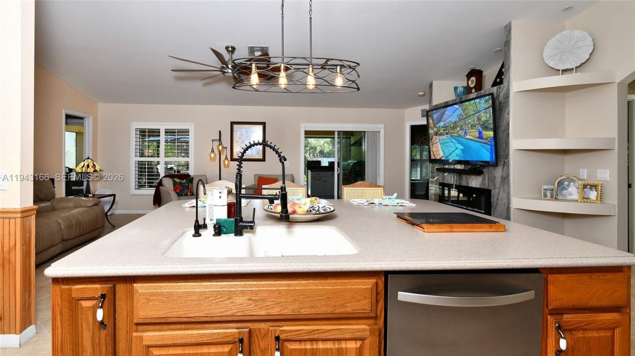 1004 Palmetto Ave, Lehigh Acres, FL 33972 Photo