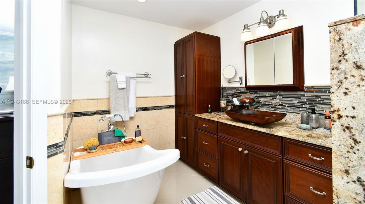 1004 Palmetto Ave, Lehigh Acres, FL 33972 Photo