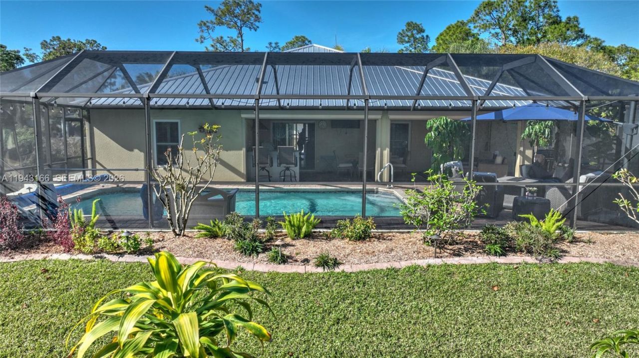 1004 Palmetto Ave, Lehigh Acres, FL 33972 Photo