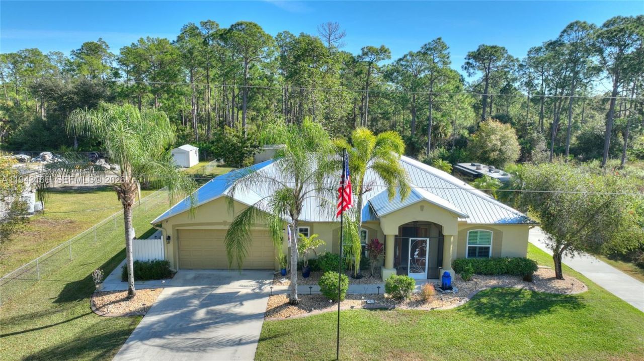 1004 Palmetto Ave, Lehigh Acres, FL 33972 Photo