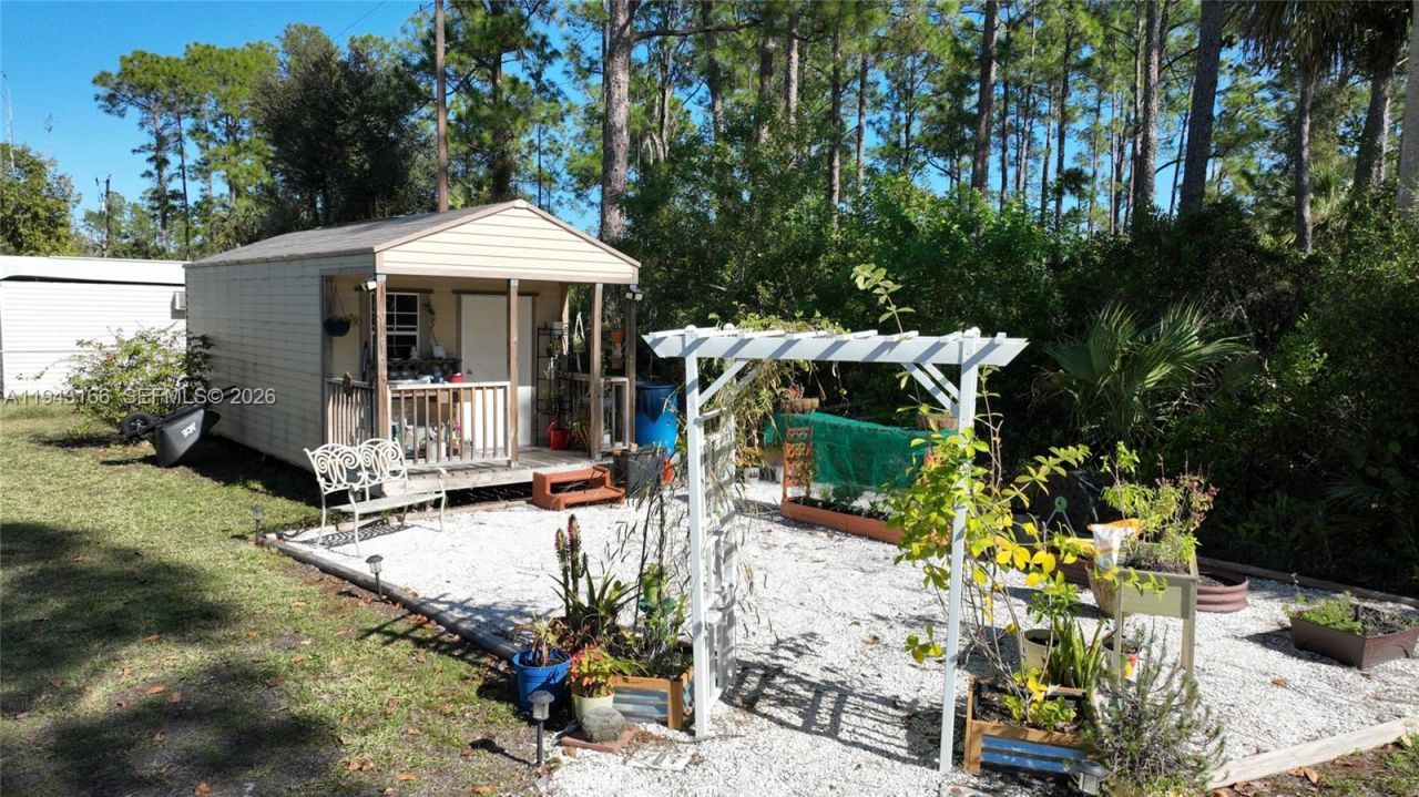 1004 Palmetto Ave, Lehigh Acres, FL 33972 Photo