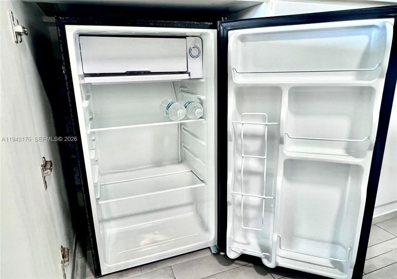 1100 West Ave , Unit 415, Miami Beach, FL 33139 Photo