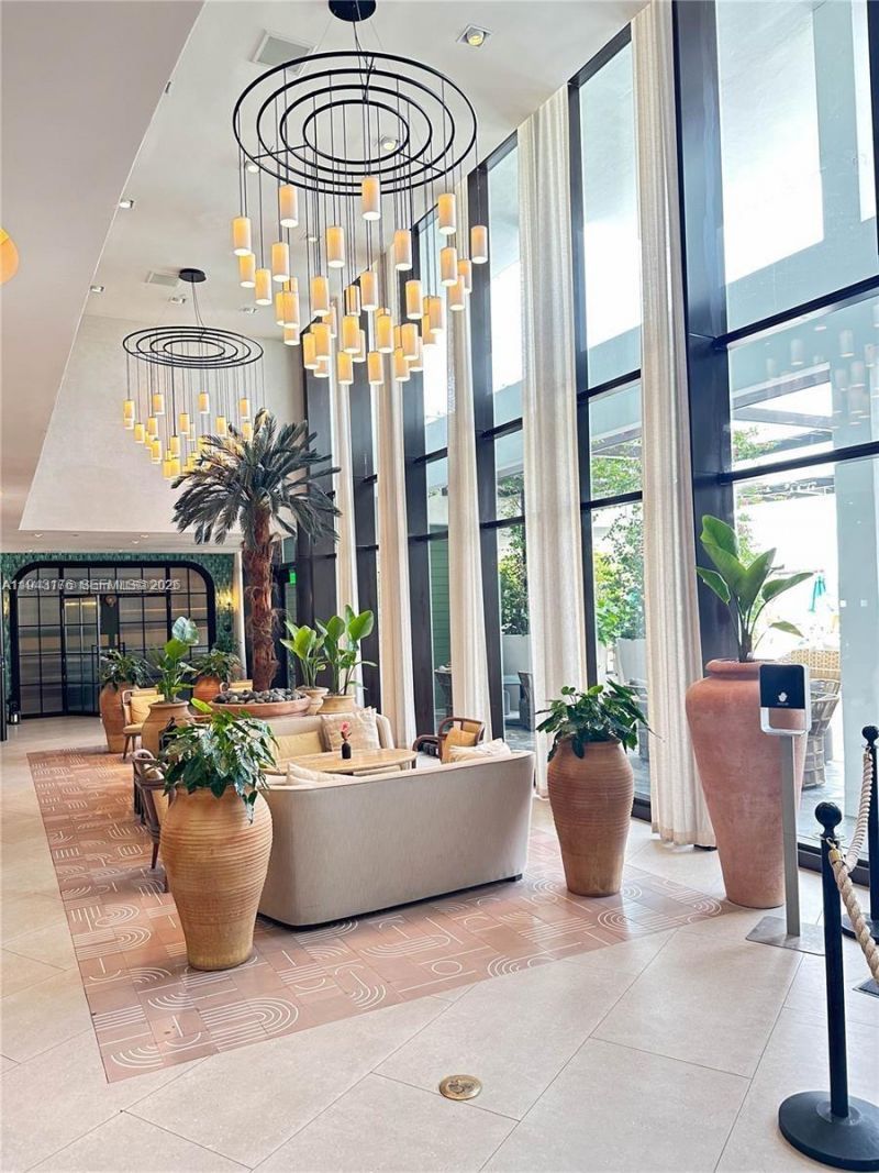 1100 West Ave , Unit 415, Miami Beach, FL 33139 Photo