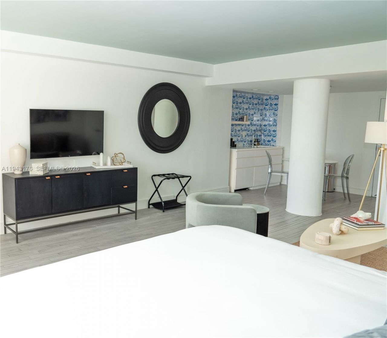 1100 West Ave , Unit 415, Miami Beach, FL 33139 Photo