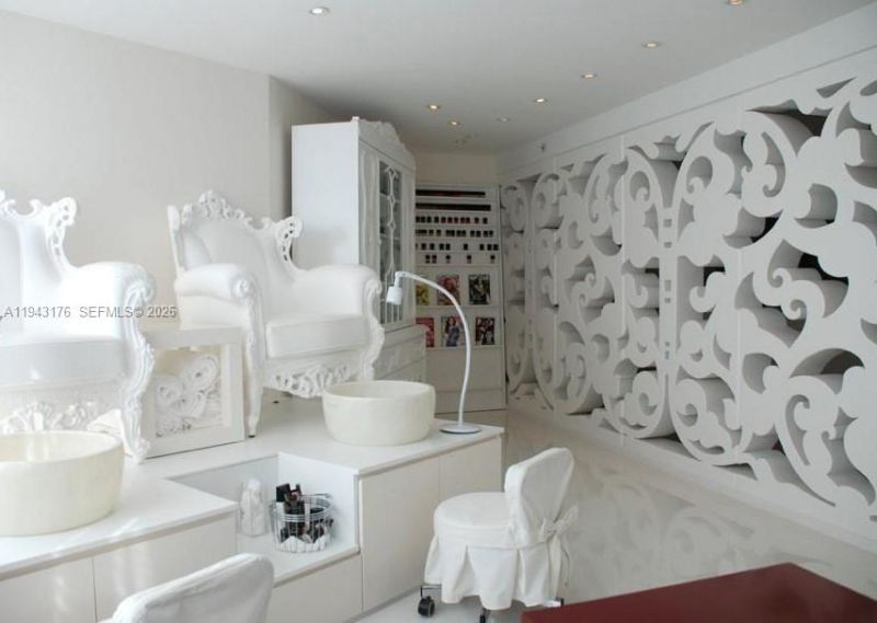 1100 West Ave , Unit 415, Miami Beach, FL 33139 Photo