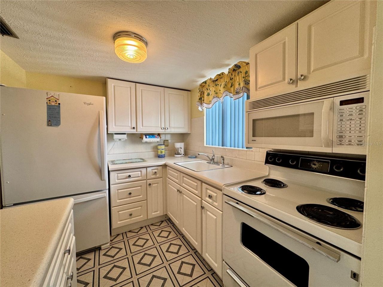 5906 Garden Lane, Unit A22, Bradenton, FL 34207 Photo