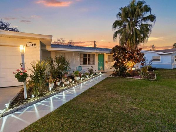 1842 59TH WAY N, ST PETERSBURG, FL 33710