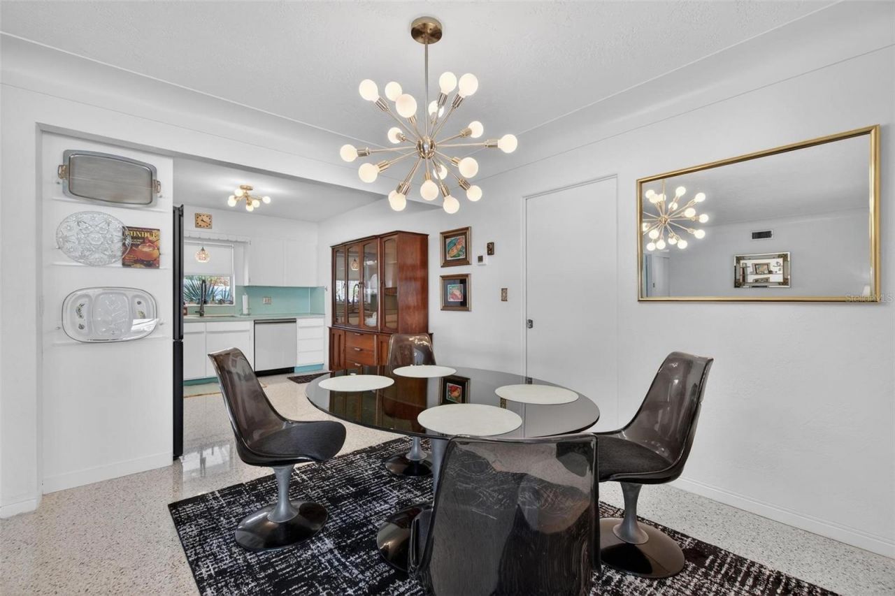 1842 59th Way N, Saint Petersburg, FL 33710 Photo