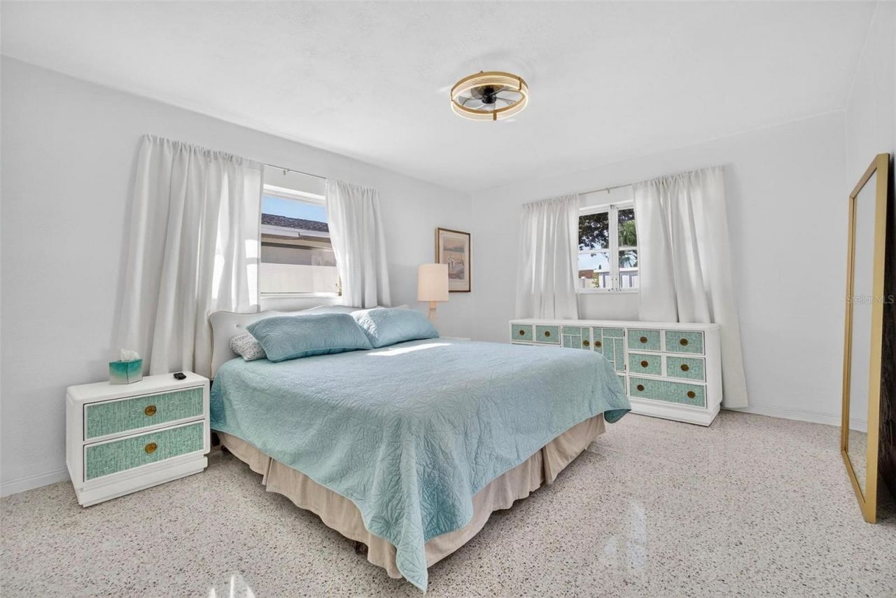 1842 59th Way N, Saint Petersburg, FL 33710 Photo