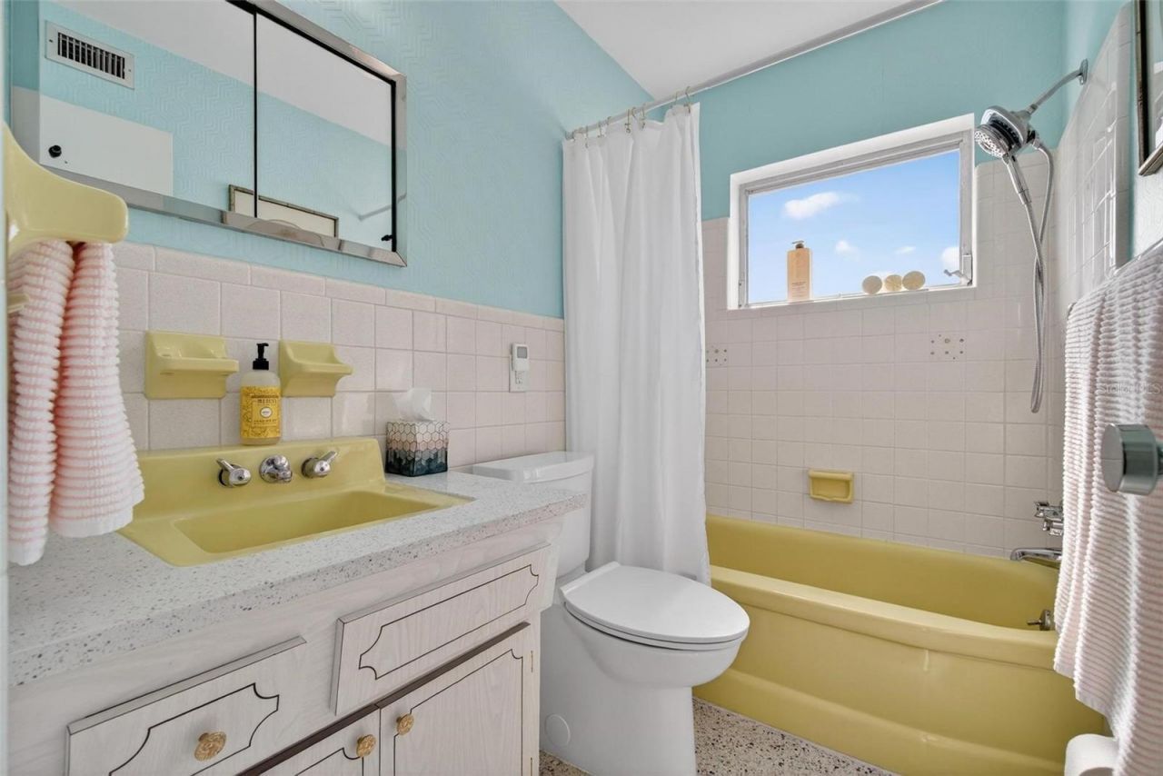 1842 59th Way N, Saint Petersburg, FL 33710 Photo