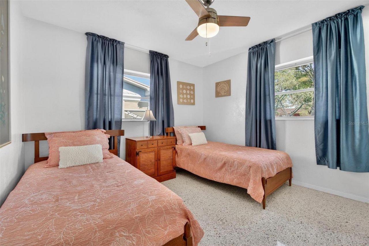 1842 59th Way N, Saint Petersburg, FL 33710 Photo