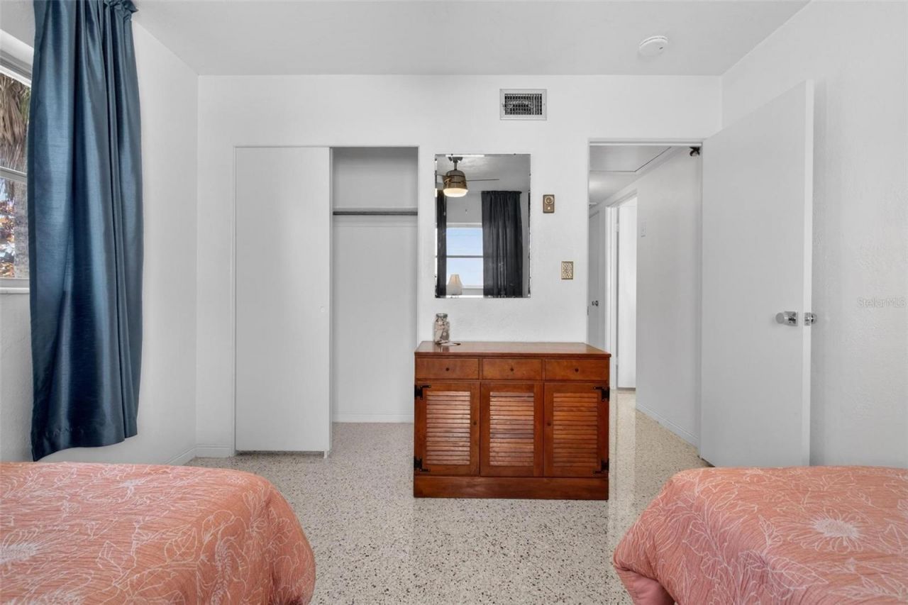 1842 59th Way N, Saint Petersburg, FL 33710 Photo