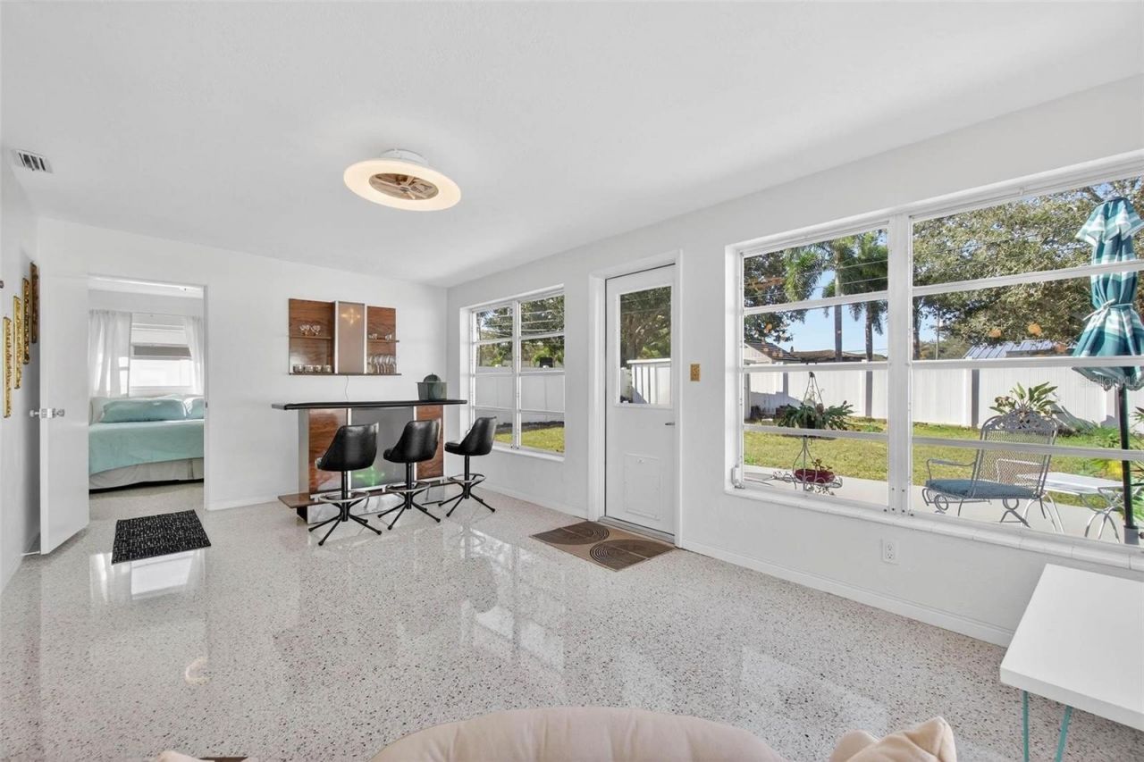 1842 59th Way N, Saint Petersburg, FL 33710 Photo