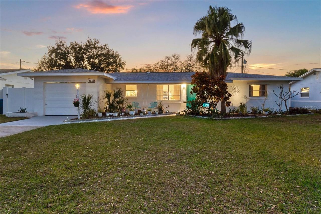 1842 59th Way N, Saint Petersburg, FL 33710 Photo
