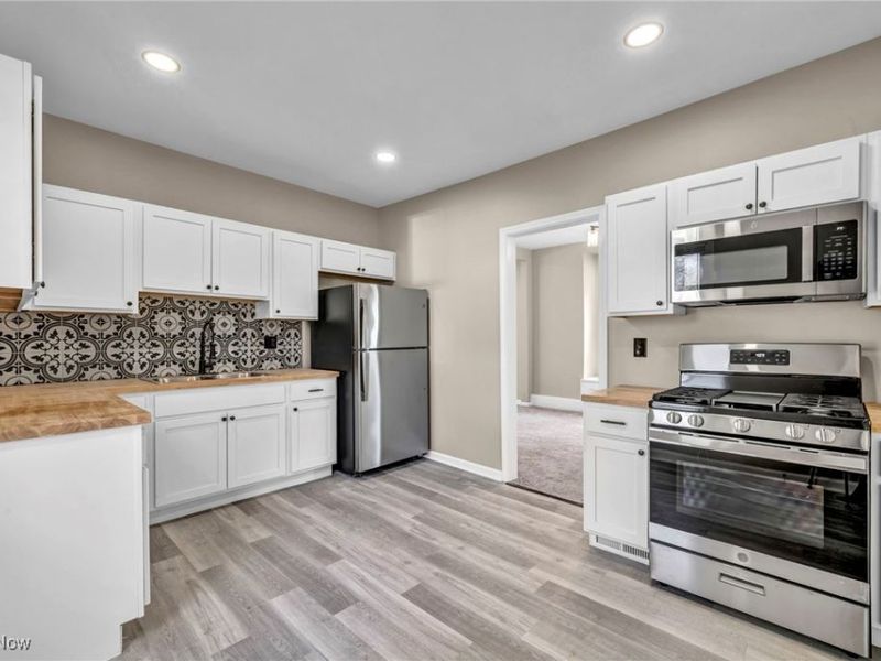 4149 E 135th, Cleveland, OH 44105 Photo 7