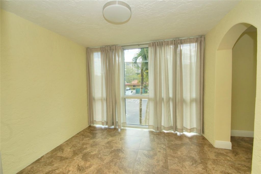 10762 La Placida Drive, Unit 205, Coral Springs, FL 33065 Photo