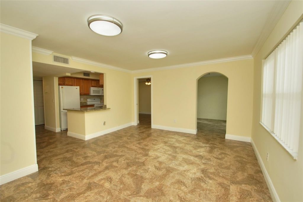 10762 La Placida Drive, Unit 205, Coral Springs, FL 33065 Photo
