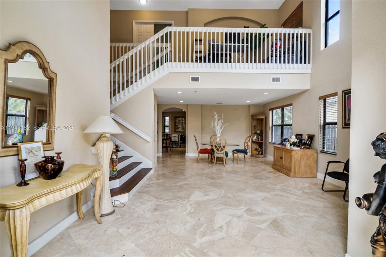 865 NE 208th Ter, Miami, FL 33179 Photo