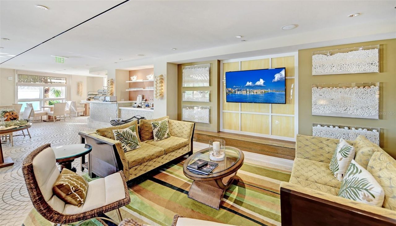 915 Seaside Drive, Unit 511, Weeks, Sarasota, FL 34242 Photo