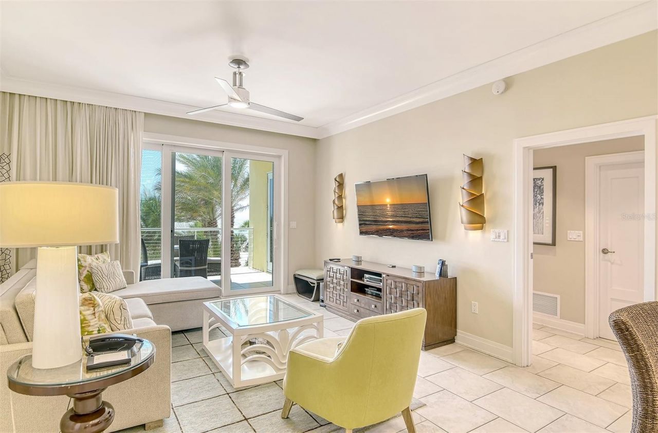 915 Seaside Drive, Unit 511, Weeks, Sarasota, FL 34242 Photo