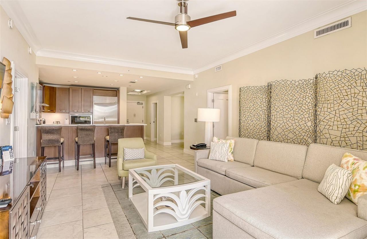915 Seaside Drive, Unit 511, Weeks, Sarasota, FL 34242 Photo