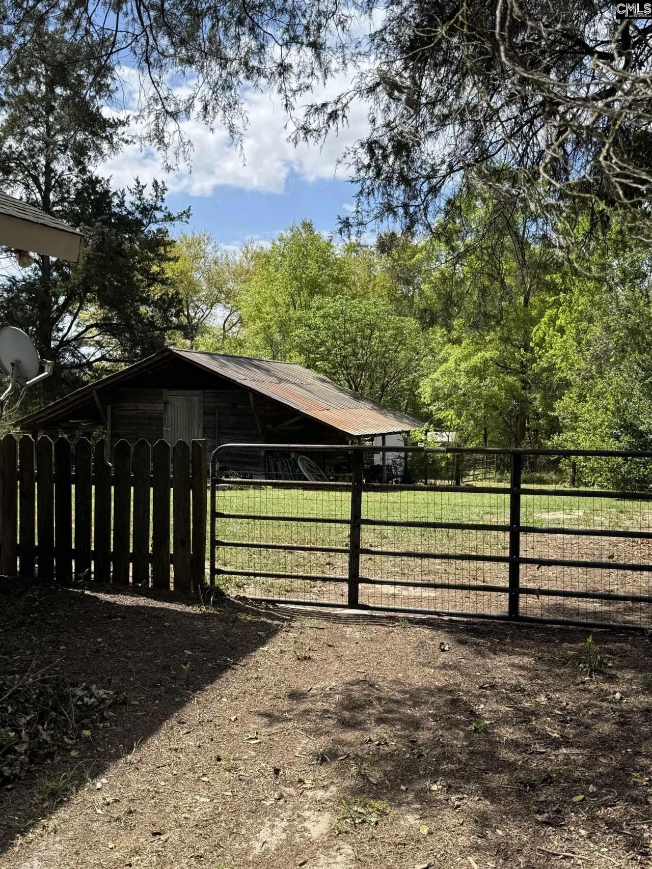 3405 Emanuel Church Road Photo 10