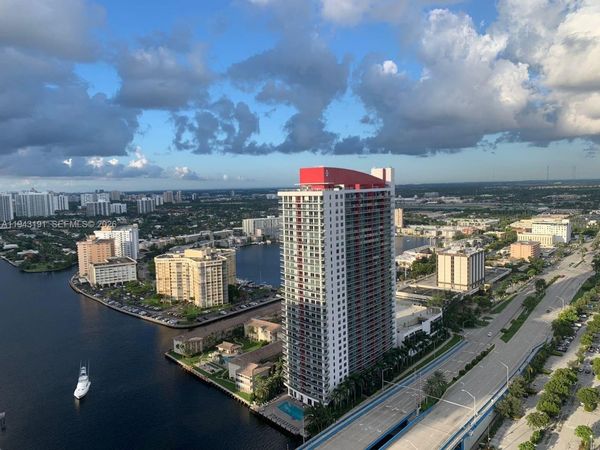 4010 S Ocean Dr, Unit R3004, Hollywood, FL 33019