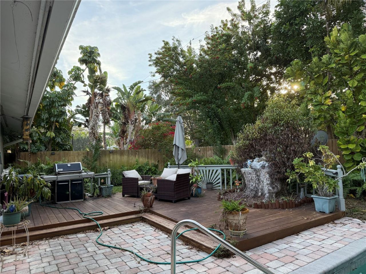 566 E Park Drive, Largo, FL 33771 Photo