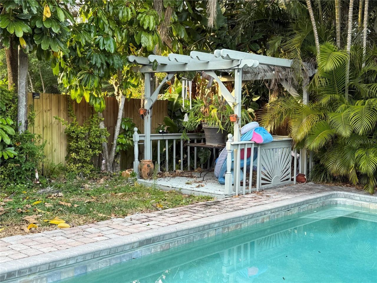 566 E Park Drive, Largo, FL 33771 Photo