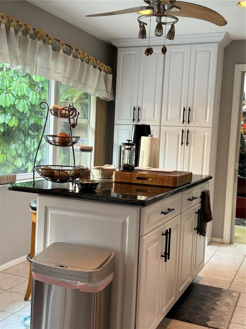 566 E Park Drive, Largo, FL 33771 Photo