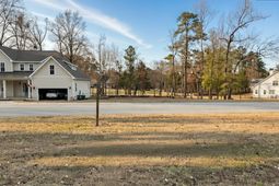 546 Misty Banks Drive photo 4