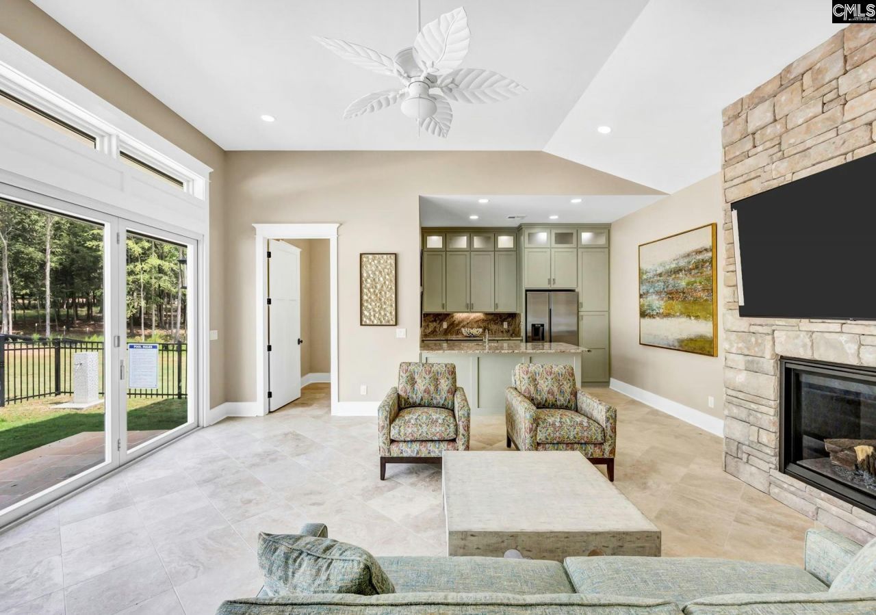 546 Misty Banks Drive Photo 9