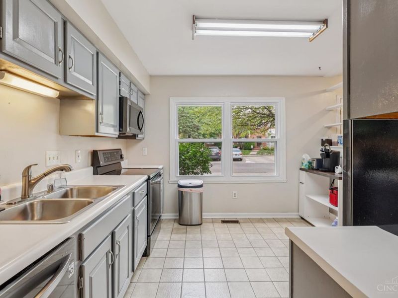 9130 Dominion Circle, Symmes Township, OH 45249 Photo 13