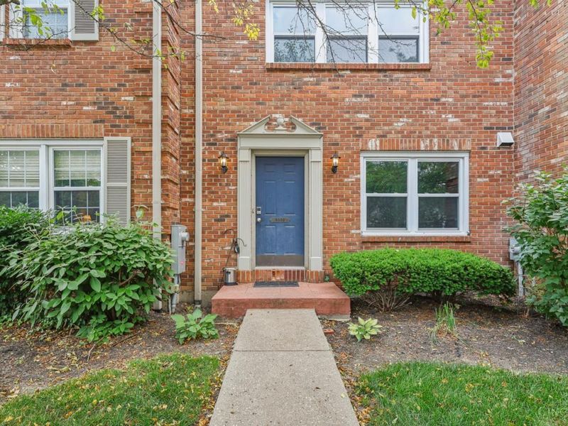 9130 Dominion Circle, Symmes Township, OH 45249 Photo 3