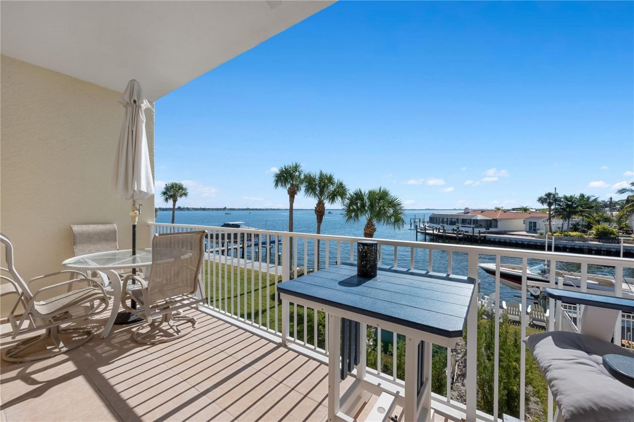 9923 Manatee Avenue W, Bradenton, FL 34209 Photo