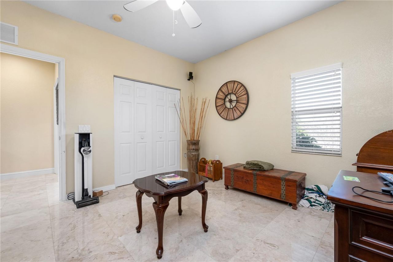 9923 Manatee Avenue W, Bradenton, FL 34209 Photo