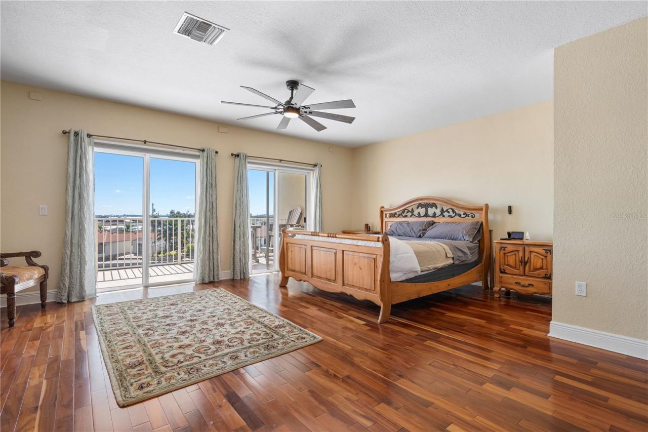 9923 Manatee Avenue W, Bradenton, FL 34209 Photo