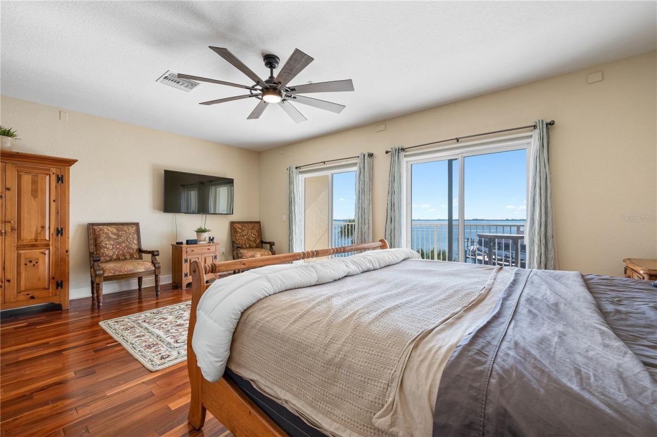 9923 Manatee Avenue W, Bradenton, FL 34209 Photo