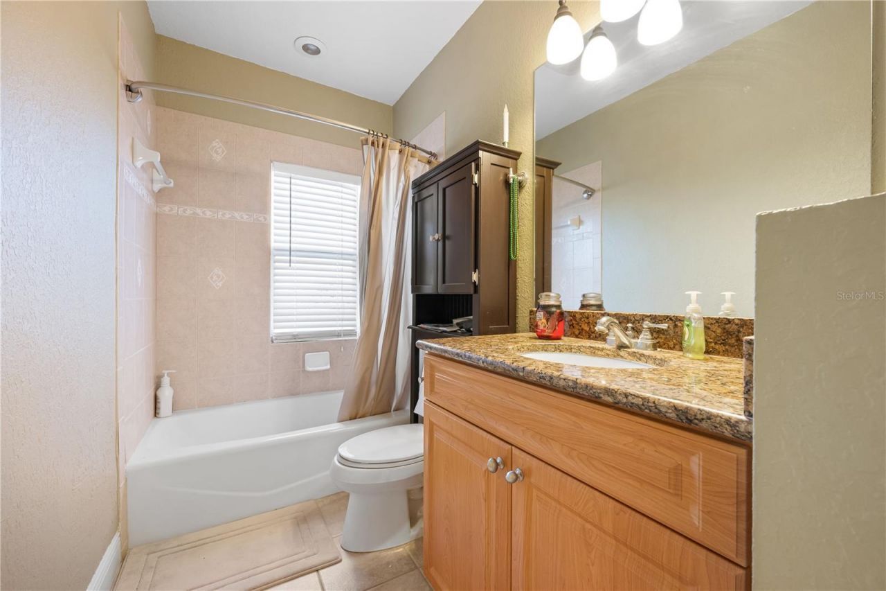 9923 Manatee Avenue W, Bradenton, FL 34209 Photo