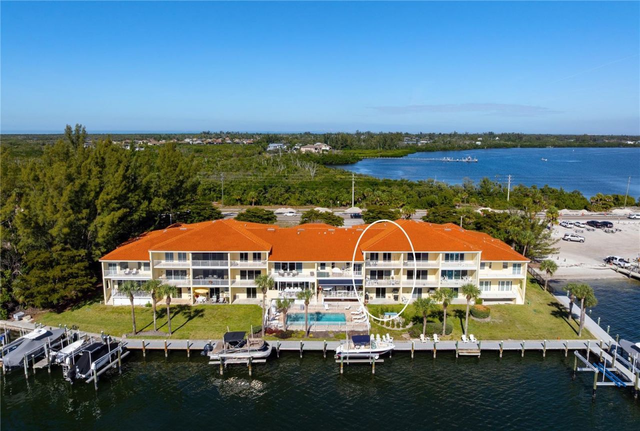 9923 Manatee Avenue W, Bradenton, FL 34209 Photo